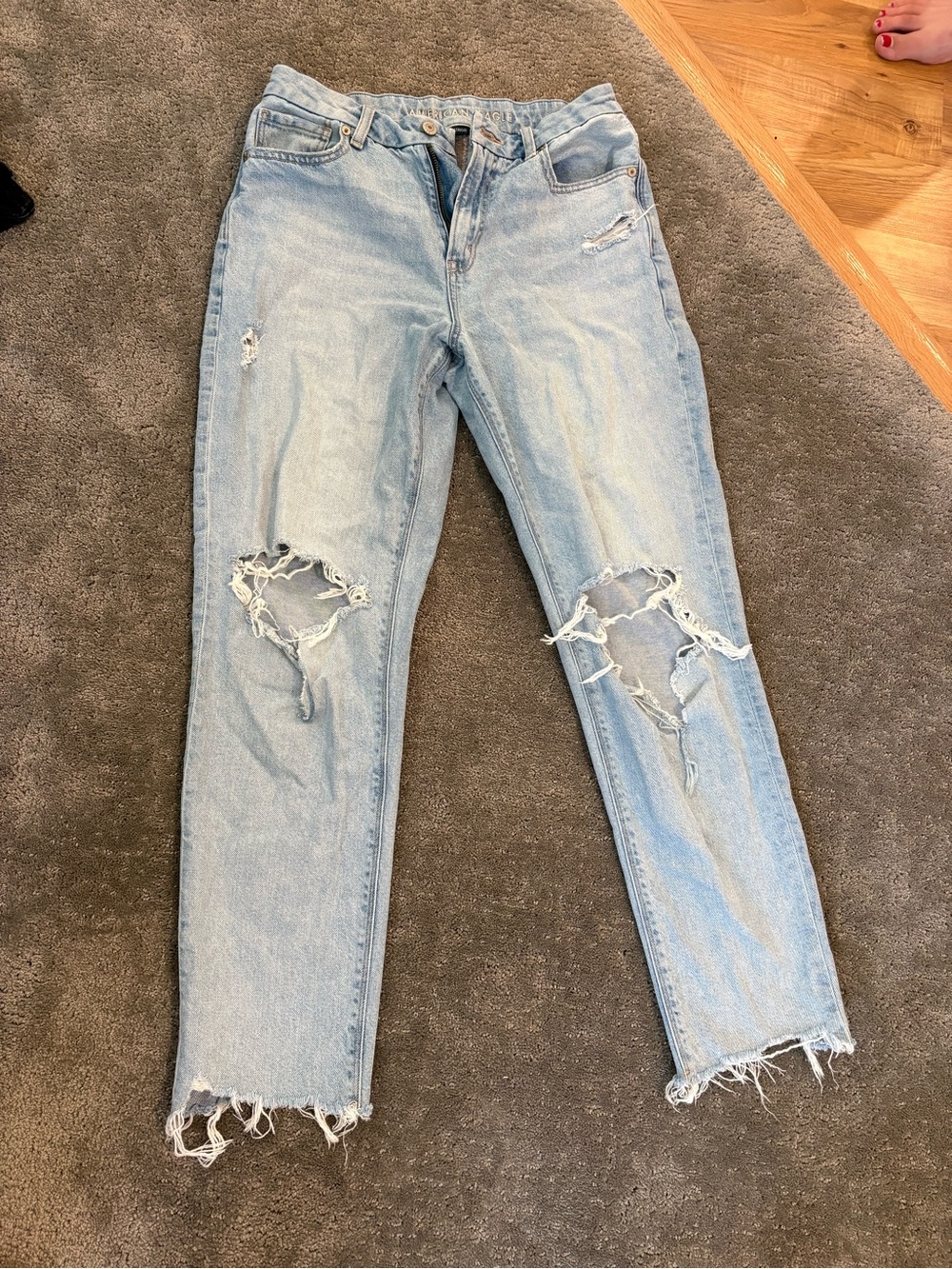 American Eagle Light Blue Distressed Women’s Jeans - Casual Ripped Denim